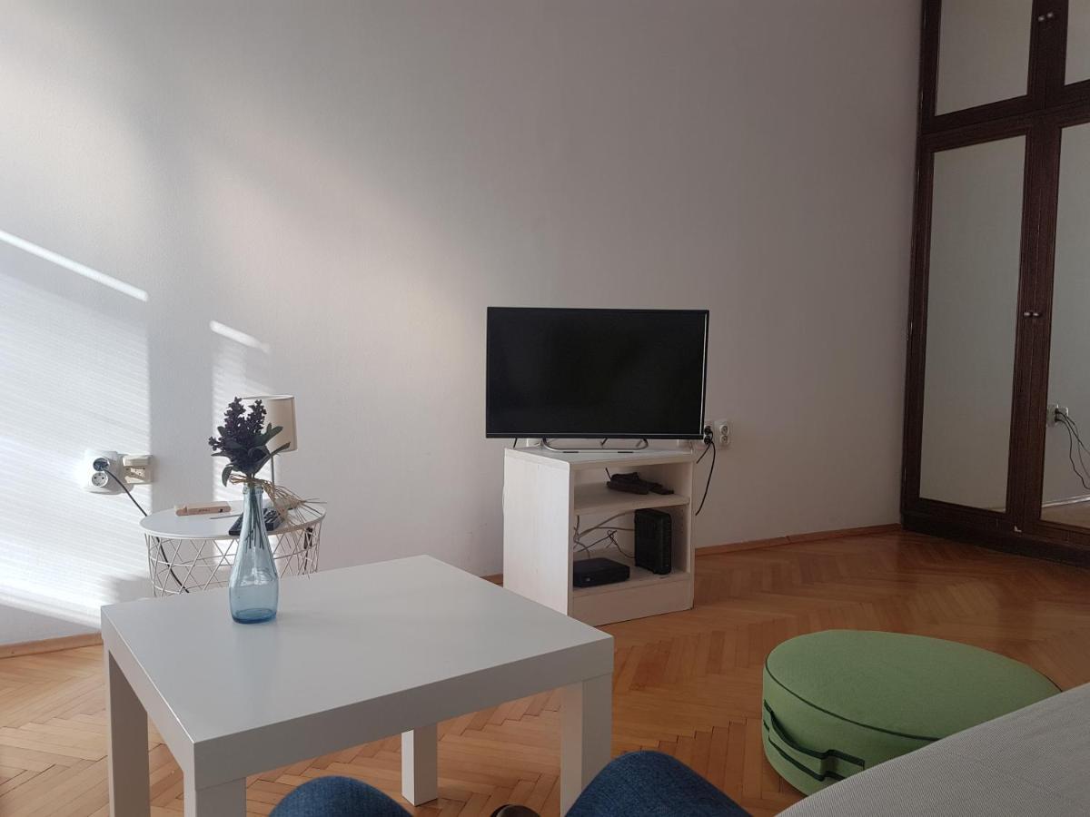 Apartamento City View Belgrado Exterior foto